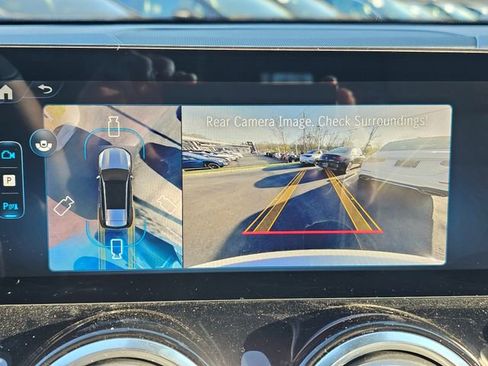 New 2026 Mercedes-Benz GLB 250 4MATIC image 34