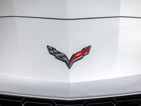 Used 2018 Chevrolet Corvette Z06 image 8
