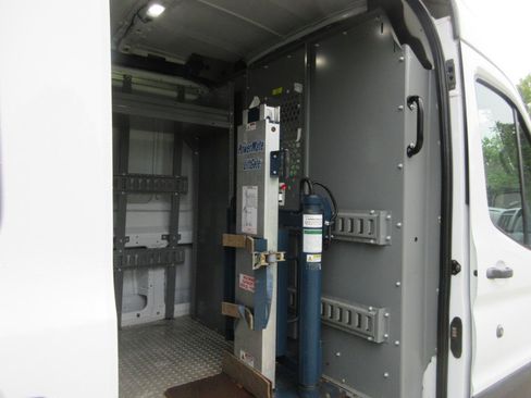 Used 2018 Ford Transit 350 148 Medium Roof RWD image 23