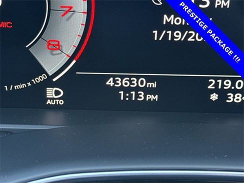 Used 2022 Audi Q7 3.0T Prestige image 12