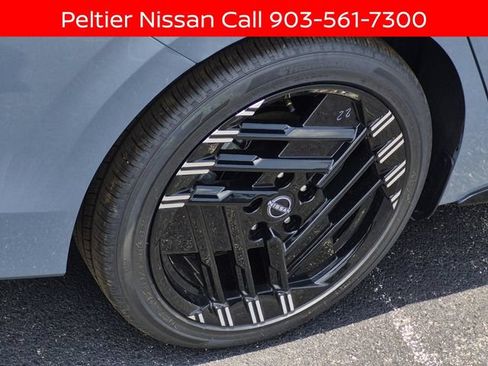 New 2026 Nissan Sentra SR w/ SR Premium Package FWD image 5