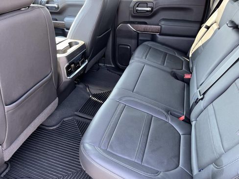 Used 2021 GMC Sierra 1500 Denali w/ Denali Premium Package image 19