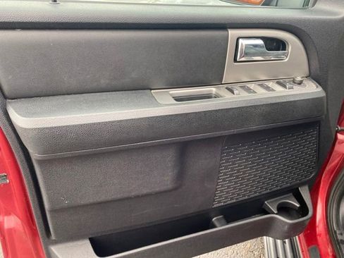 Used 2015 Ford Expedition EL XLT w/ Equipment Group 202A image 18