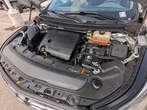 Used 2019 Buick Enclave Essence image 33