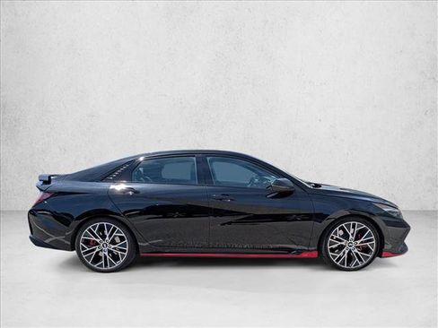 Used 2022 Hyundai Elantra N FWD image 4