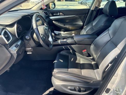 Used 2021 Nissan Maxima 3.5 SV w/ Floor Mat Group image 7