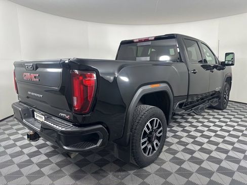 Used 2022 GMC Sierra 2500 AT4 w/ AT4 Preferred Package image 2