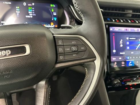 Used 2023 Jeep Grand Cherokee 4WD 4xe image 16