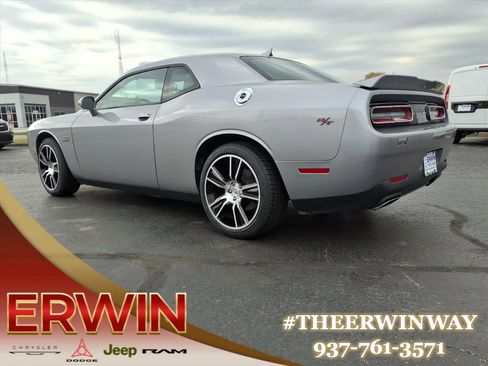 Used 2015 Dodge Challenger R/T Plus image 5