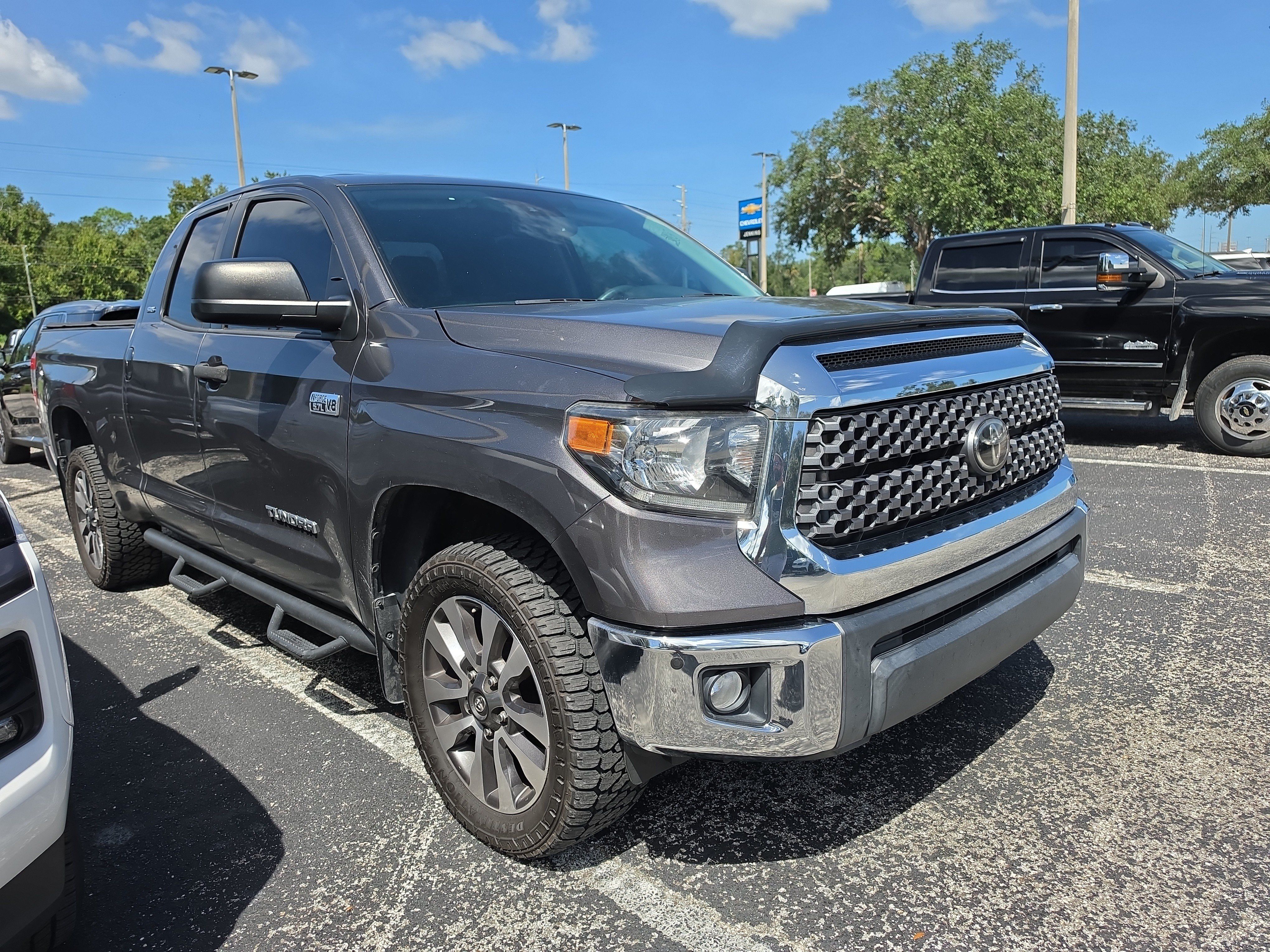 Used 2021 Toyota Tundra SR5 RWD image 2