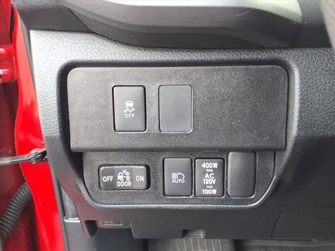 Used 2021 Toyota Tacoma TRD Sport image 15