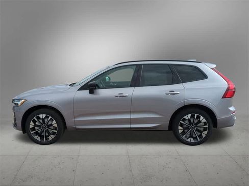 Used 2026 Volvo XC60 B5 Plus w/ Protection Package Premier image 3