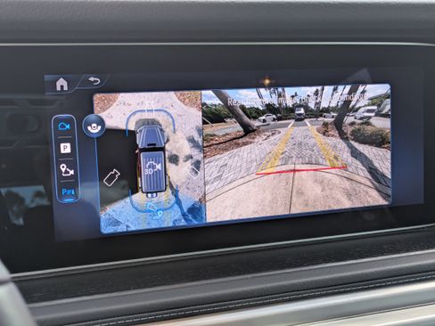 Used 2025 Mercedes-Benz G 550 image 21