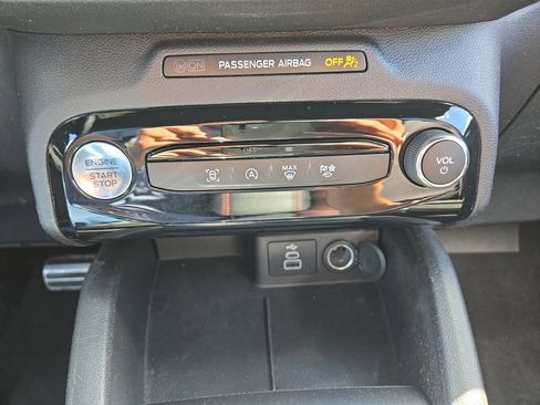 Used 2024 Ford Escape ST-Line w/ Tech Pack #1 AWD/4WD image 20