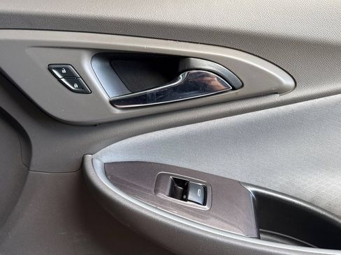 Used 2020 Chevrolet Malibu LS FWD image 19