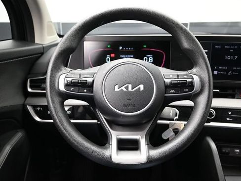 Used 2025 Kia Sportage LX AWD/4WD image 24