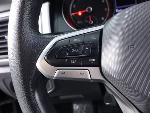 Used 2021 Volkswagen Atlas Cross Sport S image 11