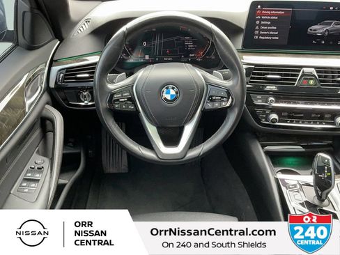 Used 2021 BMW 530i w/ Convenience Package RWD image 14