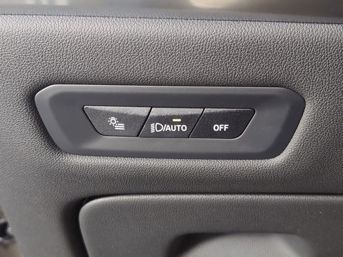 New 2026 BMW X5 sDrive40i image 17