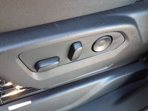 Used 2026 Chevrolet Silverado 1500 Custom image 12