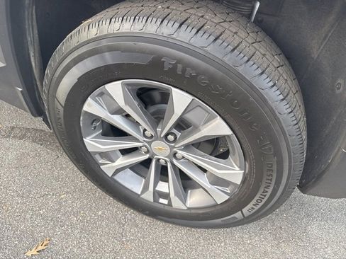 Used 2025 Chevrolet Equinox LT image 10