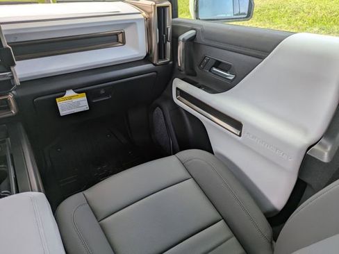 New 2025 GMC Hummer EV 3X image 20