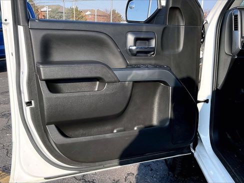 Used 2018 Chevrolet Silverado 1500 LT w/ All Star Edition image 20