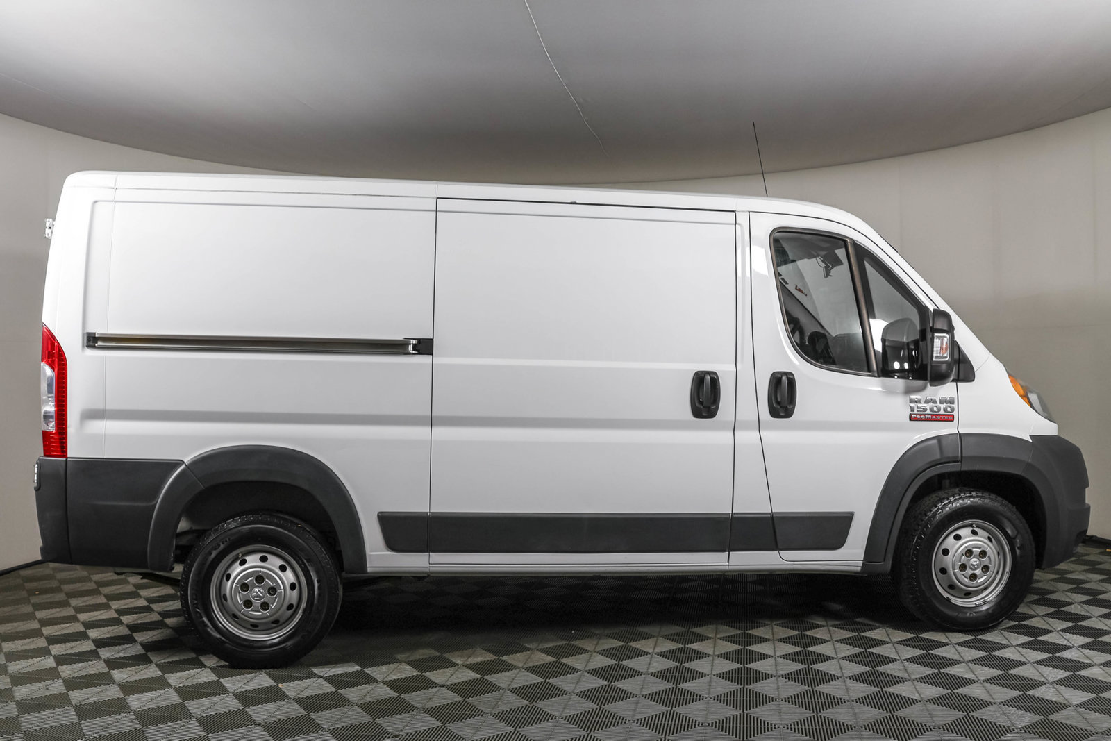 Used 2017 RAM ProMaster 1500 FWD image 11