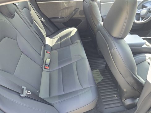 Used 2025 Tesla Model 3 Long Range RWD image 19