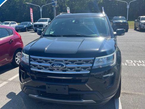 Used 2018 Ford Explorer XLT w/ Equipment Group 202A AWD/4WD image 1