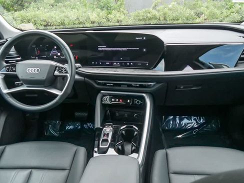 Used 2025 Audi Q5 Premium w/ Convenience Package AWD/4WD image 13