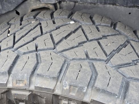 Used 2019 Jeep Wrangler Unlimited Rubicon w/ Dual Top Group image 13