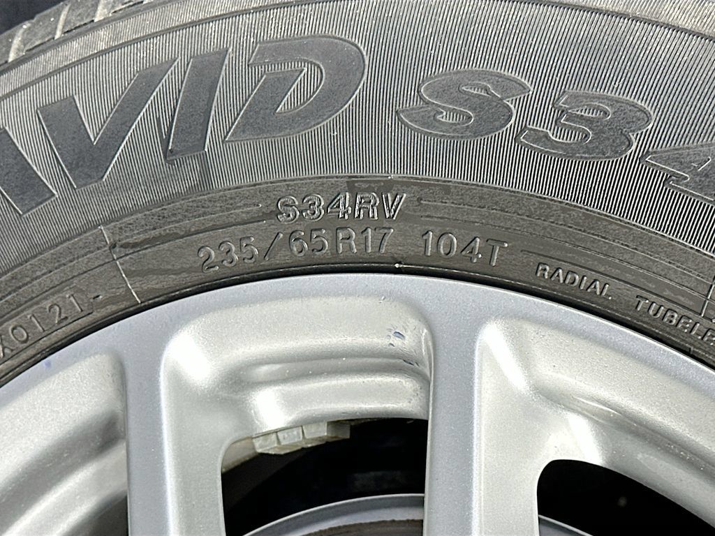 Used 2021 Chrysler Pacifica Touring-L FWD image 31