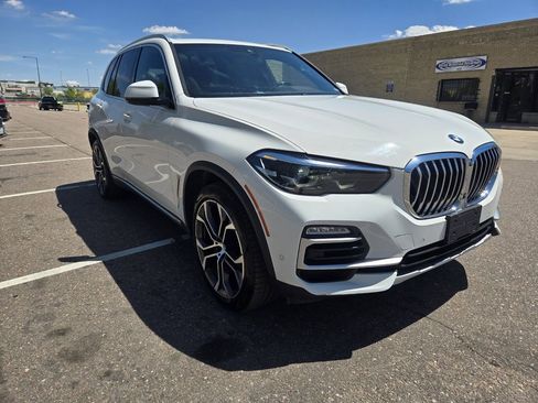 Used 2021 BMW X5 xDrive45e w/ Parking Assistance Package AWD/4WD image 1