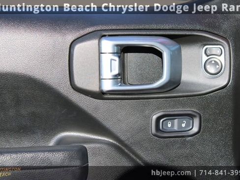 Used 2022 Jeep Wrangler Unlimited Sport image 14