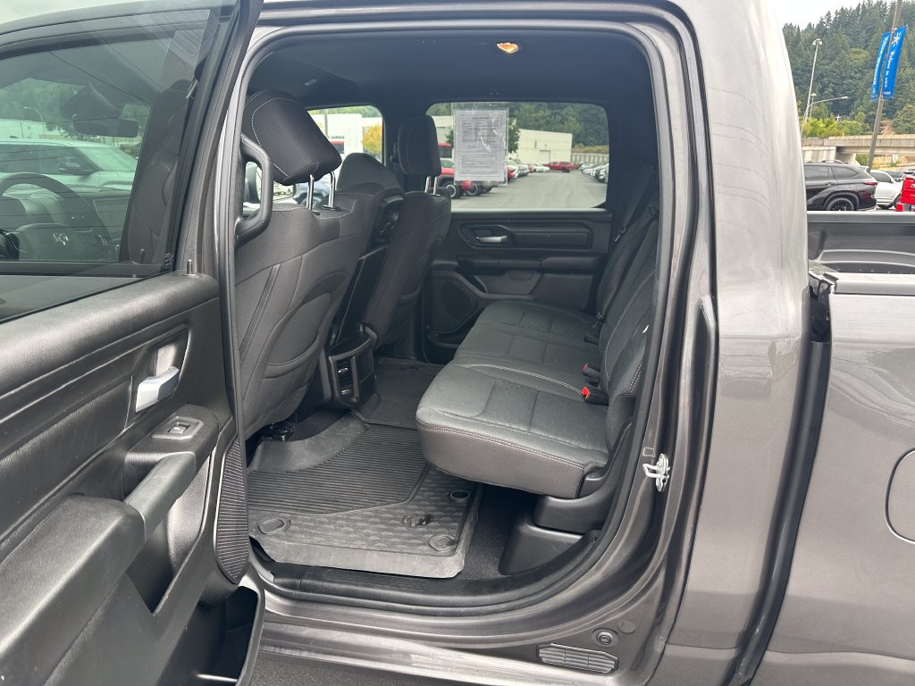 Used 2025 RAM 1500 Warlock AWD/4WD image 14
