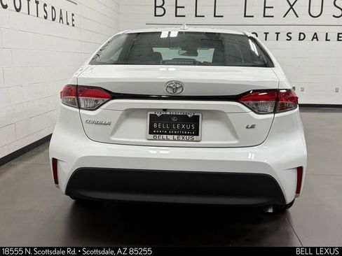 Used 2023 Toyota Corolla LE FWD image 5