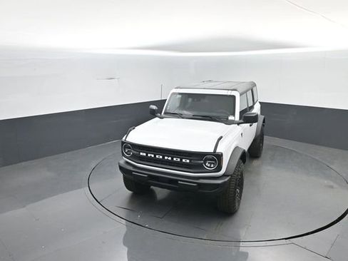 New 2026 Ford Bronco 4-Door AWD/4WD image 19
