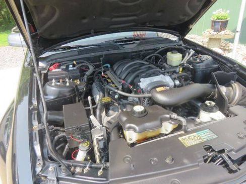 Used 2006 Ford Mustang GT RWD image 24