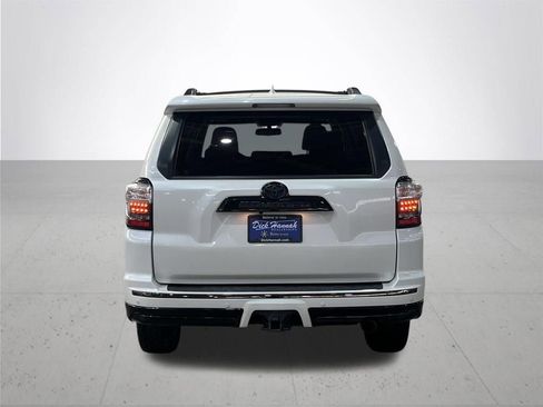 Used 2019 Toyota 4Runner Limited image 11