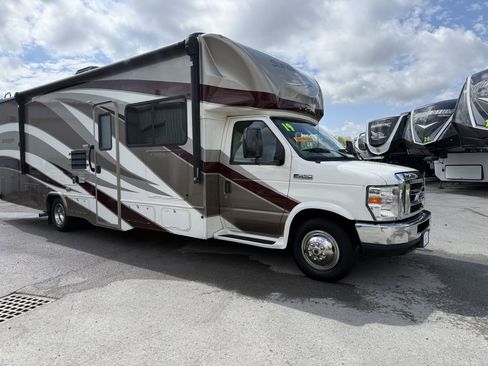 Used 2019 Ford E-450 and Econoline 450 Super Duty w/ Motorhome Prep Package RWD image 37