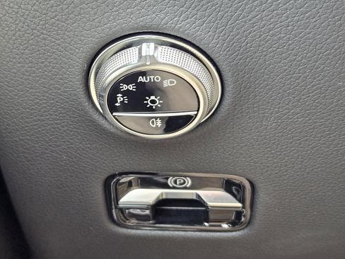 Certified 2026 Mercedes-Benz GLC 300 image 30