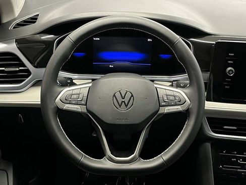 New 2026 Volkswagen Taos SE AWD/4WD image 9