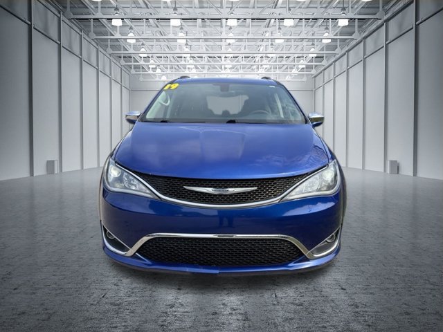 Used 2019 Chrysler Pacifica Limited FWD image 9