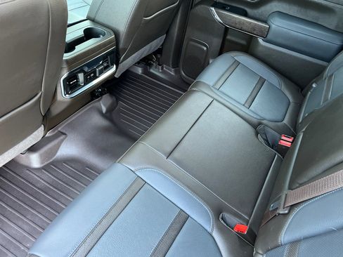 Used 2022 GMC Sierra 2500 Denali w/ Denali Ultimate Package image 13