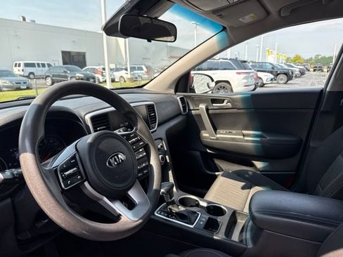 Used 2022 Kia Sportage LX FWD image 13