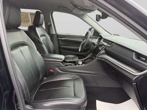 Certified 2023 Jeep Grand Cherokee Limited AWD/4WD image 17