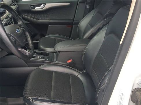 Used 2020 Ford Escape SEL FWD image 16