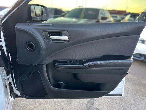 Used 2018 Dodge Charger SXT w/ Blacktop Package image 22