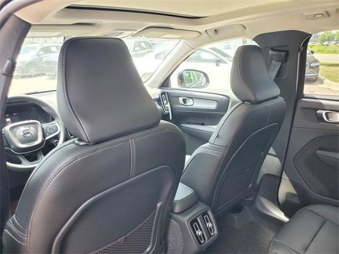 New 2026 Volvo XC40 B5 Core w/ Protection Package Premier image 27